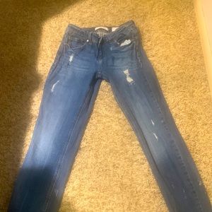 Cute jeans nice fit not to stretchy